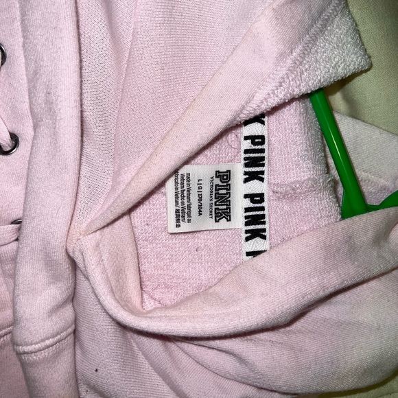 Soft light pink Victoria secret PINK cropped sweatshirt - Picture 3 of 3